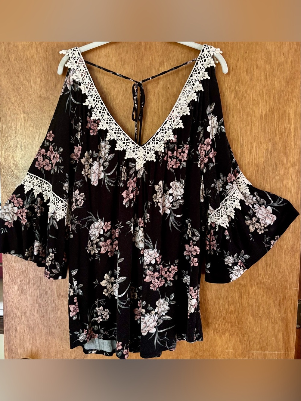G Collection Black Floral Cold-Shoulder Tunic with Lace Trim 2X
